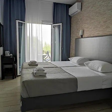 Tina 2* Dassia (Corfu)