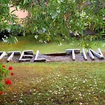 Tina Hotel Dassiá