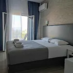 Tina Hotel 2*